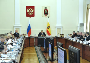 Расходы на органы власти Рязанской области сократят на 5-6% за год